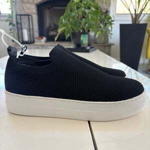 Deltan Carter Stretch Knit Platform Black Slip-On Sneakers Womens Size 8.5